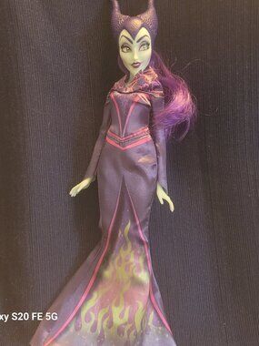 DISNEY Malificent Doll